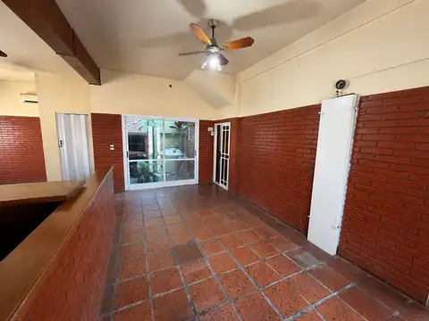 VENTA CASA 4 AMB COCHERA BALCÓN GRAL SAN MARTIN