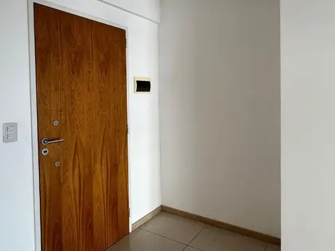 2 Ambientes en Alquiler con Balcón - Ramos Mejia