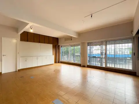 Local en Venta en Villa Maipu, USD 275.000