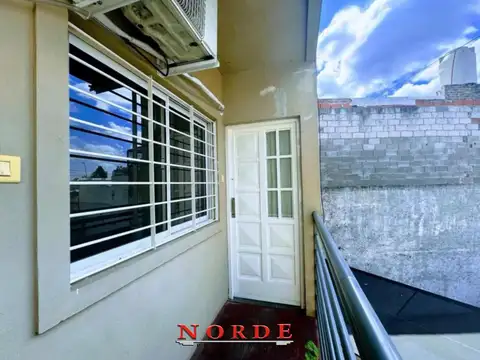 Depto Tipo Casa en Venta de 2 ambientes