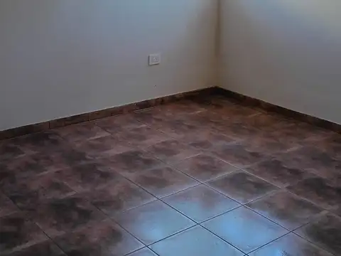 Calle 600 entre 4 y 5