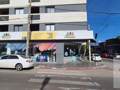 ALQUILER - Local comercial sobre Av. Colón al 2800