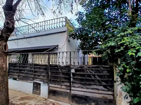 Casa - Venta - Argentina, Los Polvorines - Senillosa 2165