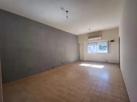 Departamento en Alquiler en Castelar Norte, $ 400.000
