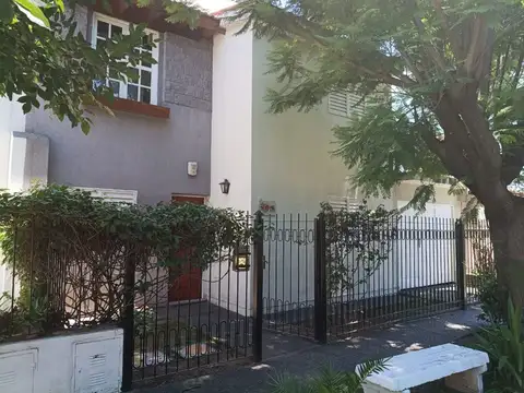 Se Vende Duplex 3 dormitorios B Las Lilas