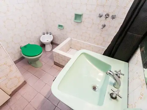 Depto Tipo Casa en Venta 53 años