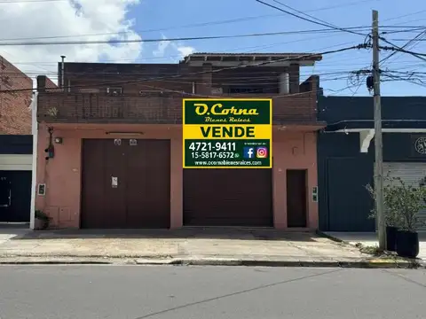Excelente galpón con local en PB y vivienda en PA