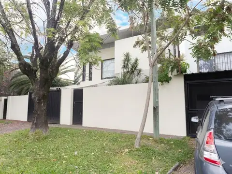 Venta Casa 7 Amb Jardín Piscina Don Torcuato