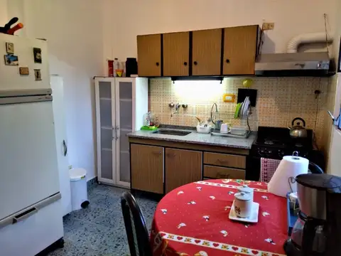 Casa 3 ambientes con 1 baño