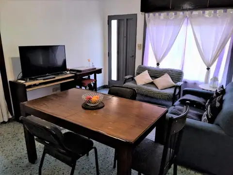 Casa en Venta en Isidro Casanova, USD 85.000
