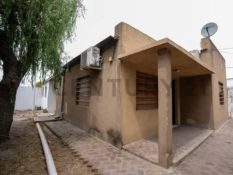 Casa en Venta en Los Hornos, USD 59.000