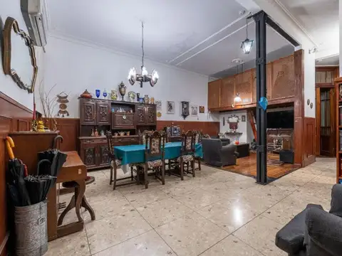 Depto Tipo Casa 4 ambientes con 2 baños