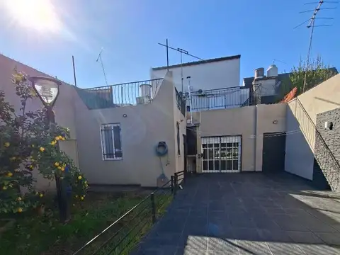 Del Valle Iberlucea 400