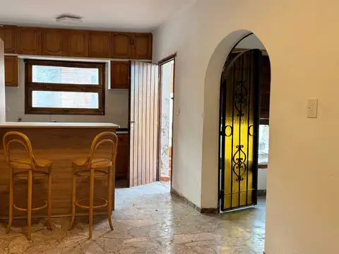 Departamento 5 ambientes con 2 baños