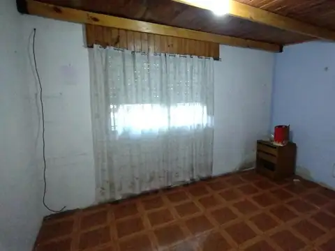 CASA EN VENTA TEMPERLEY ESTE
