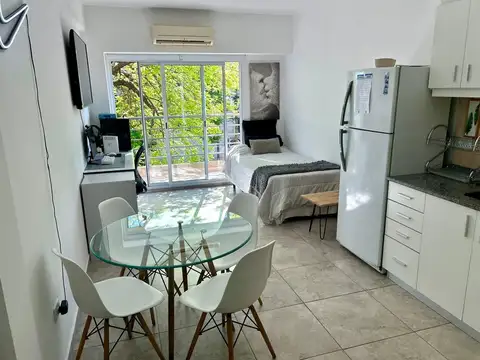 ALQUILER EXELENTE MONOAMB.  FLORESTA BALCON FRENTE