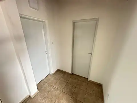 Alquiler de departamento tipo casa dos ambientes en Wilde Centro