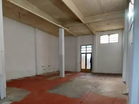 Galpon en Alquiler 9  mts Frente