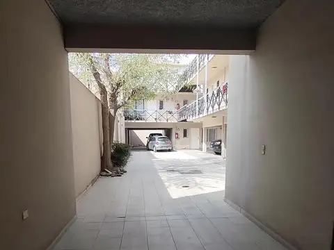 COCHERA DOBLE EN VENTA CALLE BELTRAN DE BARRIO BOMBAL GODOY CRUZ