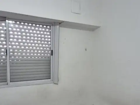 Departamento en Alquiler en Caseros, $ 450.000