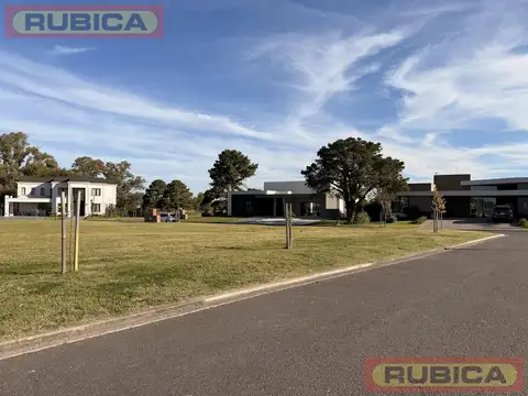 Terreno en Pilar Golf Club en venta