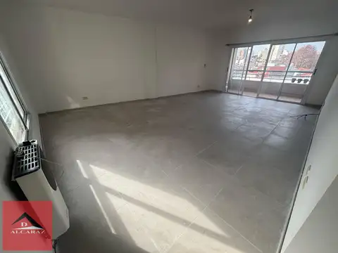 Departamento en Alquiler con 1 cochera