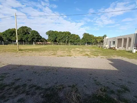 Terreno en Venta en Villa Esquiu, USD 25.000