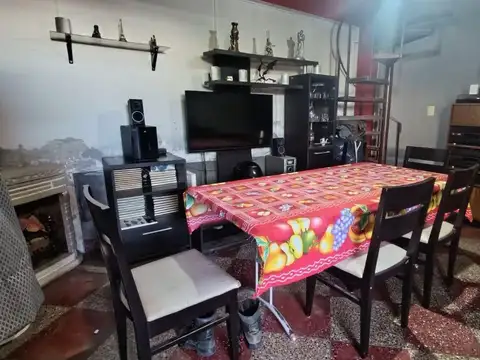 Depto Tipo Casa en Venta con 1 cocheras