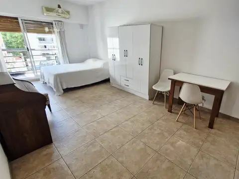 Humboldt 2400, Piso 6