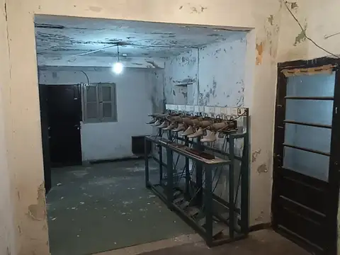 Galpon en Venta 17  mts Fondo