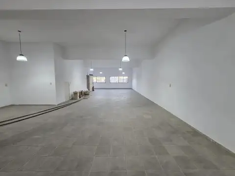 Local en Alquiler en Pompeya, $ 1.500.000