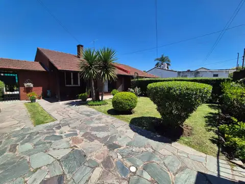 Casa en venta c/ cochera en Los Polvorines