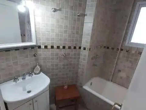 Pacheco De Melo 2600, Piso 5