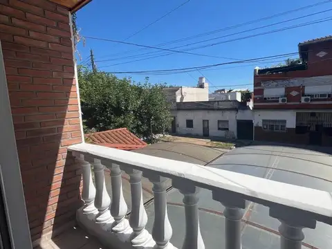 CASA 4 AMBIENTES VENTA LOMAS DEL MIRADOR