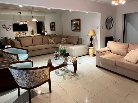 Maipú 2200
