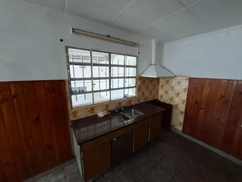 Casa en Alquiler en Villa Gobernador Galvez, $ 700.000