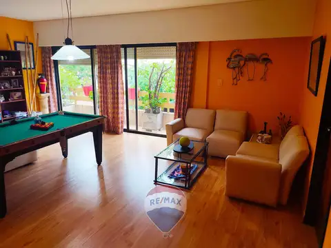 Casa en planta alta 4 dormitorios en Abasto