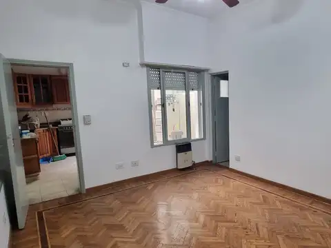 Depto Tipo Casa 2 ambientes con 1 baño