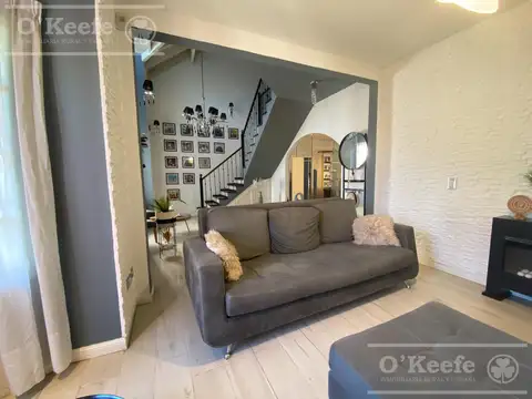 Casa 4 ambientes con 2 baños
