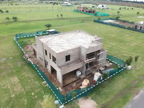 VIDA CLUB DE CAMPO: Casa a estrenar - UF 484