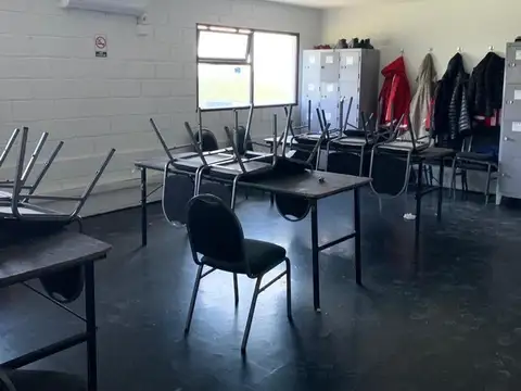 Galpon con oficinas en Alquiler Tigre El Talar