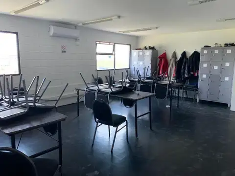 Galpon con oficinas en Alquiler Tigre El Talar