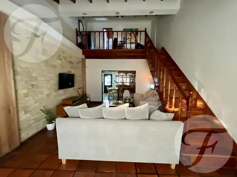 Casa en Venta en Paso del Rey, USD 149.000