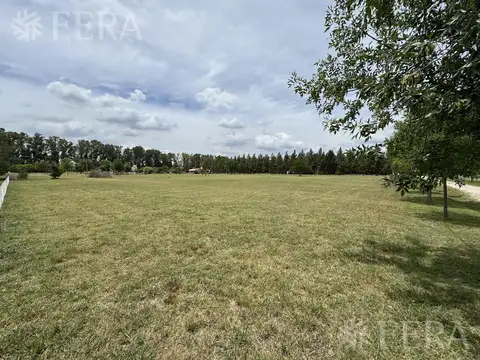 Venta Terreno de2400 m2 en Campos de Roca II