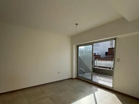 Departamento en Venta en Parque Chacabuco, USD 149.000