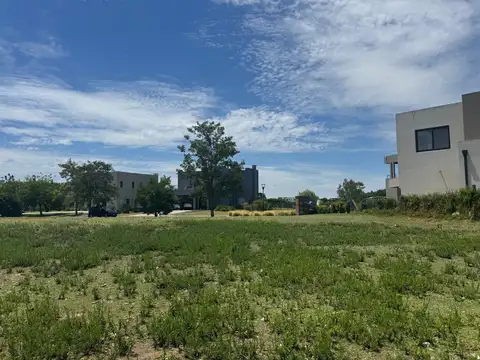 Terreno en Venta de 843,0 m2