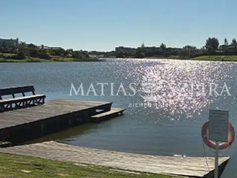 Casa en Venta en Loma Verde, USD 120.000