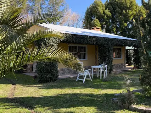 Casa de campo en entorno arbolado y tranquilo – La Araucaria, Lobos, Calle 11