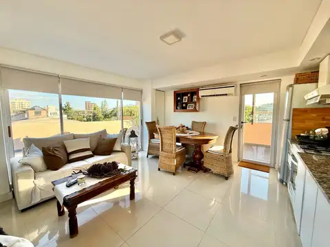 Departamento 2 con terraza privada en Ituzaingó Norte