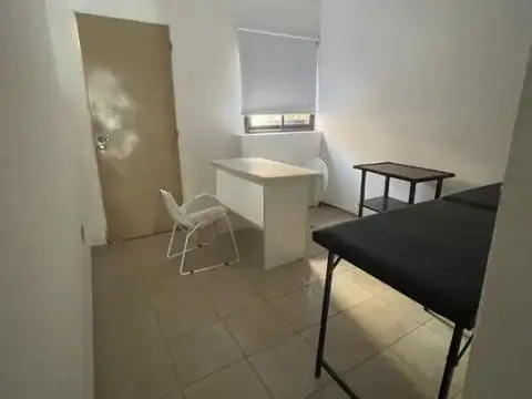 Local en Alquiler en La Plata, $ 900.000